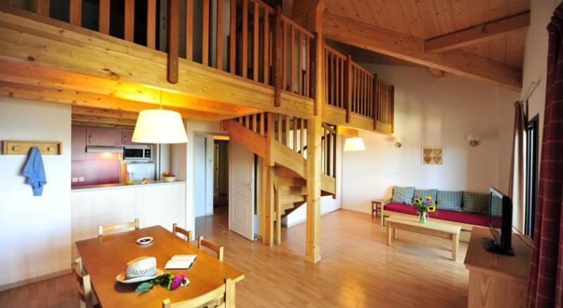 Residence Goelia Le Domaine De Castella Font-Romeu-Odeillo-Via Екстер'єр фото